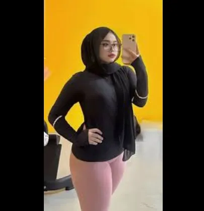 Selagi Viral New Viral Indonesia Hijab Hitam Pengantin Baru di Ldr an Terpaksa Pakai Jari Jempol Indonesia Yandek Top 2026 Jilbab